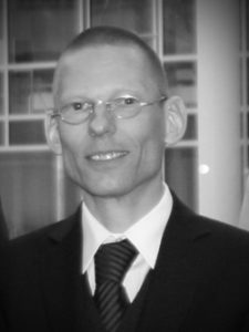 Prof. Dr. Dr. hc. Thomas M. Klapötke